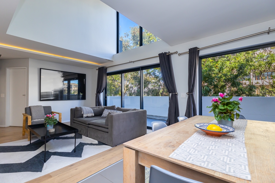To Let 2 Bedroom Property for Rent in Sea Point Western Cape